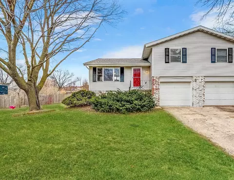 126 Rickel Rd, Sun Prairie, WI 53590