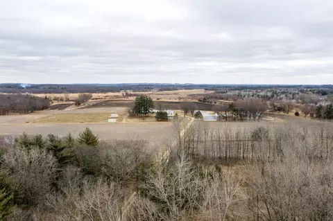 n4958 Town Hall Road, Montello, WI 53949