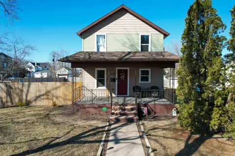 813 Vine St, Wisconsin Dells, WI 53965