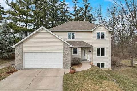3009 Pineway Trl, Fitchburg, WI 53719