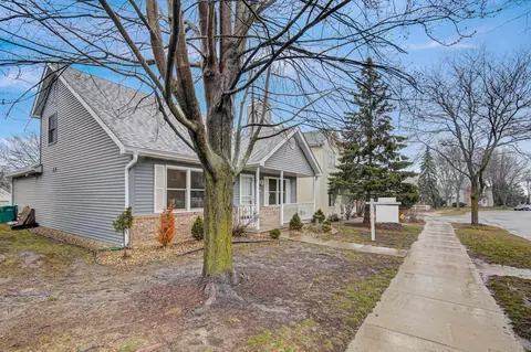 310 Harbour Town Dr, Madison, WI 53717