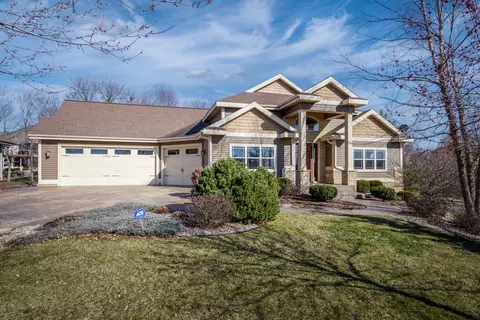1201 Frederick Ct, Waunakee, WI 53597