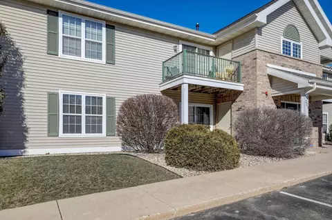 203 Kearney Way #201, Waunakee, WI 53597