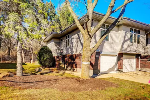 17 Deer Point Trl, Madison, WI 53719