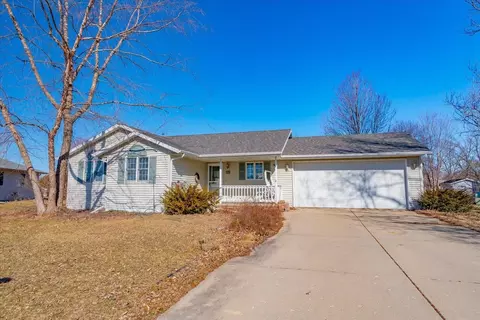502 Abey Dr, Evansville, WI 53536