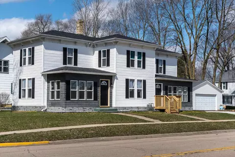 314 State St, Mazomanie, WI 53560