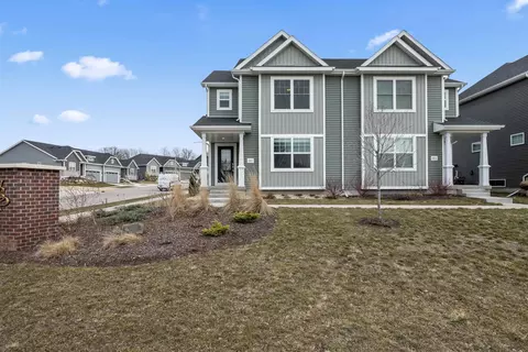 1011 Range Trl, Verona, WI 53593