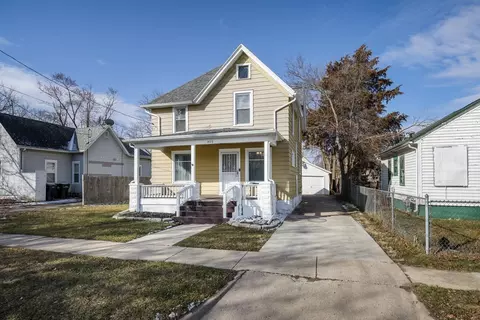 1426 Dewey Ave, Beloit, WI 53511