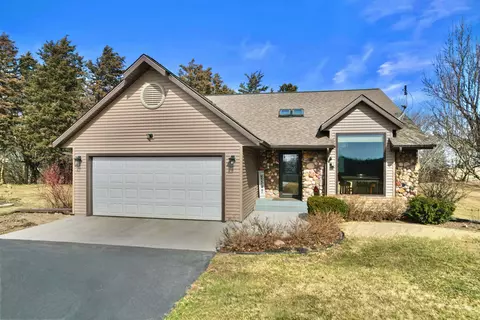 w8880 Us 18, Cambridge, WI 53523