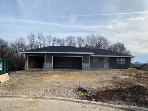 1011 Plum Ct, Janesville, WI 53546
