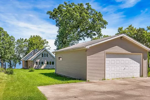 Exterior - w1188 Spring Grove Road, Green Lake, WI 54941 photo 2 of 7