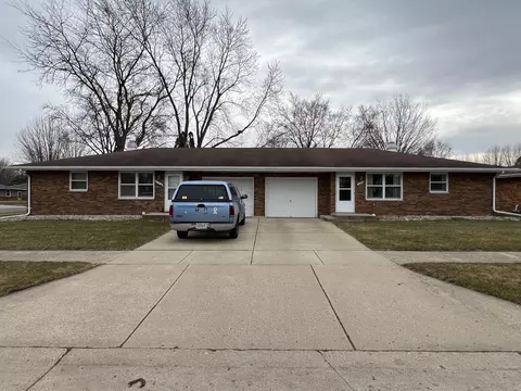 2214-2216 Refset Dr, Janesville, WI 53545