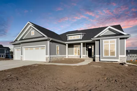 2008 Paris Ln, Cottage Grove, WI 53527