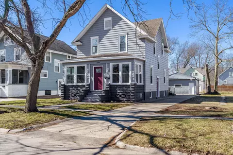 1044 Oak St, Beloit, WI 53511