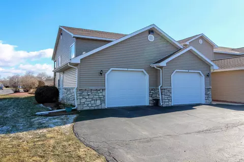 615 Reena Ave #7, Fort Atkinson, WI 53538