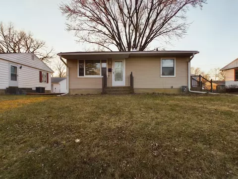 214 Lynnhaven Rd, Madison, WI 53714