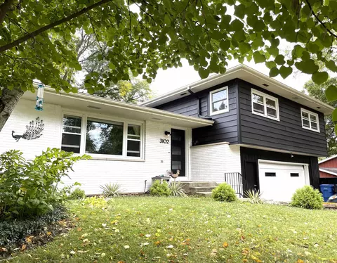 3102 Elm Ln, Middleton, WI 53562