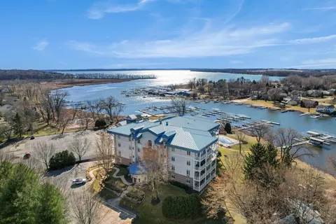 5355 Hansons #201, Madison, WI 53704