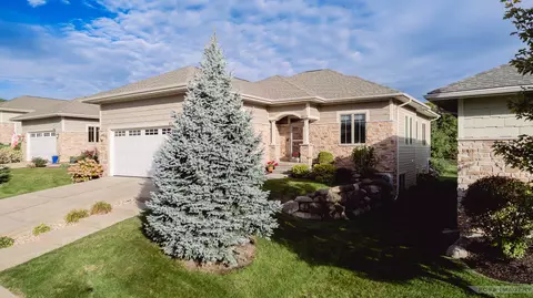 9012 Royal Oaks Cir #9012, Verona, WI 53593