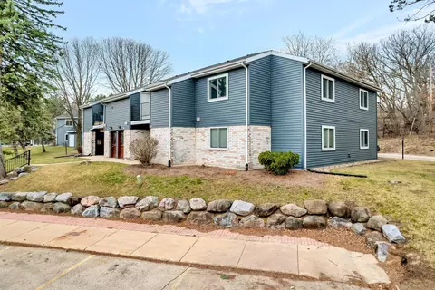 104 Whispering Pines Way, Fitchburg, WI 53713
