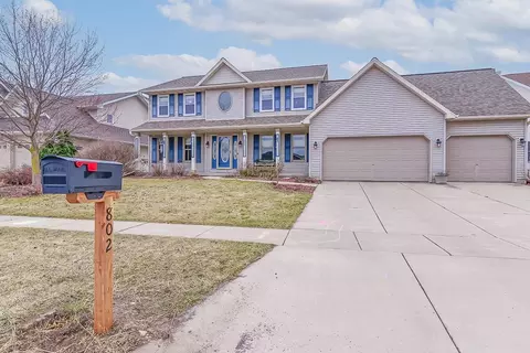 802 Turnberry Dr, Waunakee, WI 53597