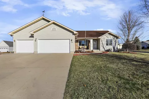 1211 Tara Dr, Sun Prairie, WI 53590