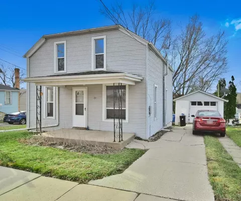 110 Jones St, Cambria, WI 53923