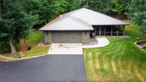 3348 9th Ave, Wisconsin Dells, WI 53965