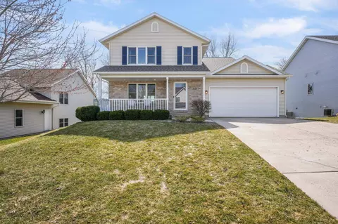 3127 Collingwood Dr, Sun Prairie, WI 53590