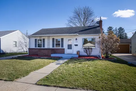 1328 Benton Ave, Janesville, WI 53545