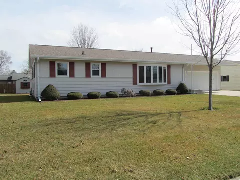 202 Juniper Ave, Brodhead, WI 53520