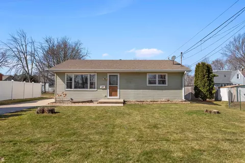 106 Charles St, Beaver Dam, WI 53916