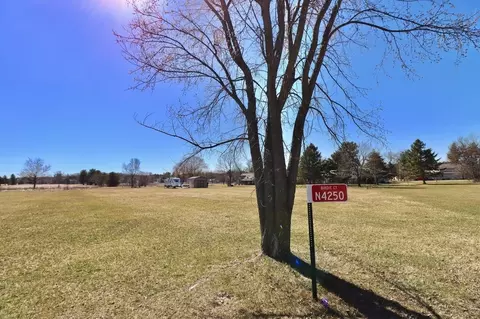 n4250 Birdie Court, Brodhead, WI 53520