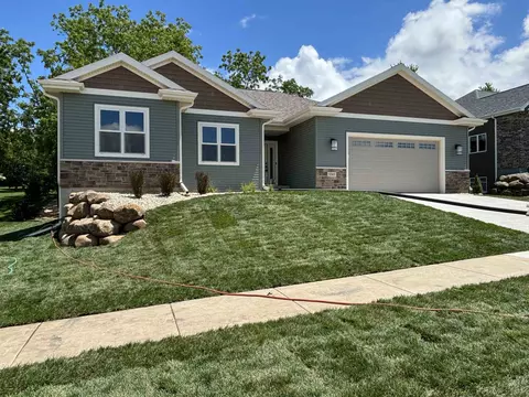 1249 Zingg Dr, Verona, WI 53593