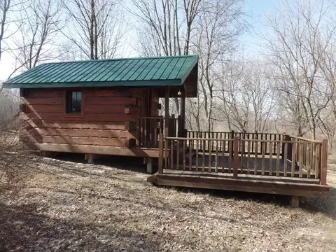 18174 S Frank Rd, Gays Mills, WI 54631