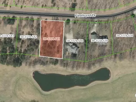 352 Pinehurst Dr, Nekoosa, WI 54457
