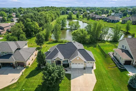 796 Alpine Pkwy, Oregon, WI 53575