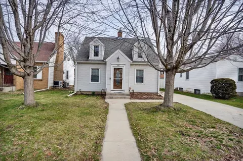 1714 Northfield Pl, Madison, WI 53704