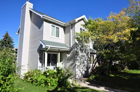 8312 Blackwolf Dr, Madison, WI 53717