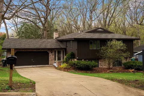 1618 Brynwood Dr, Madison, WI 53716