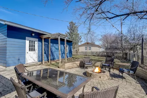 1 Crystal Ln, Madison, WI 53714