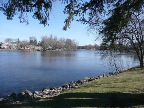 307 S Concord Ave, Watertown, WI 53094