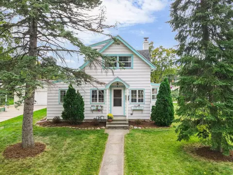 6923 Franklin Ave, Middleton, WI 53562