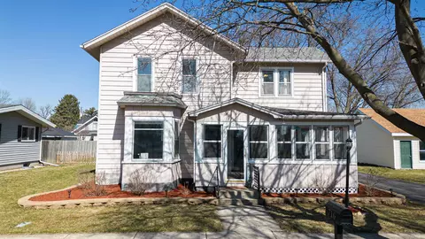 716 Burdick St, Milton, WI 53563