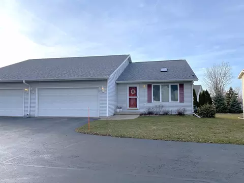 127 Martha St, Beaver Dam, WI 53916