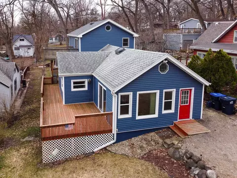 107 Sioux Dr, Edgerton, WI 53534