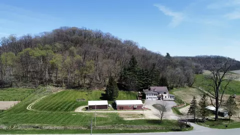 27461 Munz Dr, Lone Rock, WI 53556