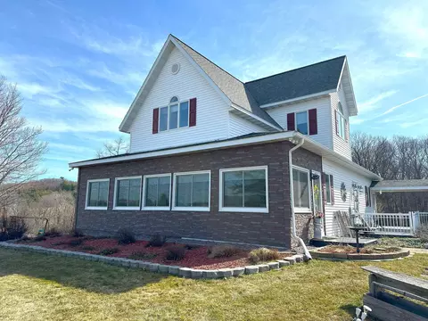 s1222 Remington Drive, La Valle, WI 53941