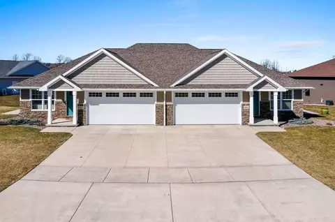 843845 Morning Star Ln, Denmark, WI 54208