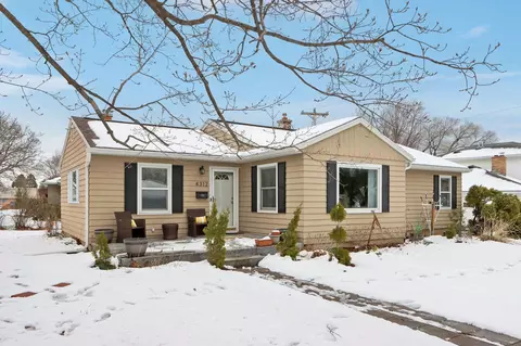 4312 S Owen Dr, Madison, WI 53711